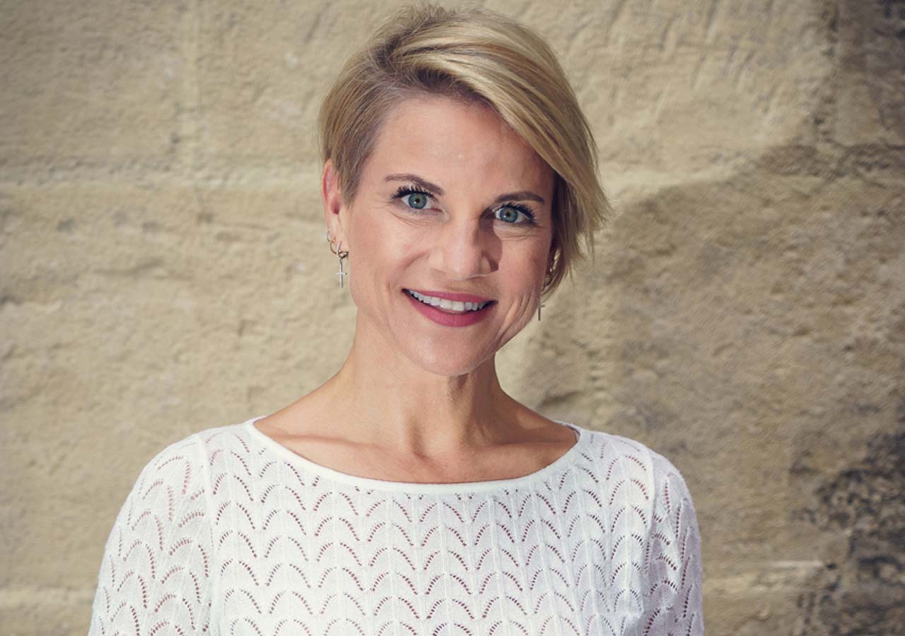 eine Frau